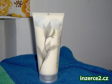 NOVÝ-tělový krém...obsahuje..200 ml_1 178882_1.jpg