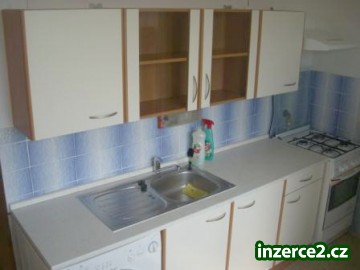 Pronájem bytu 2+1+L+ velká zahrada (3000 m2), Slovany, Rychtaříkova ul._1 179056_1.jpg