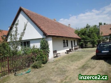 Prodej rodinného domu s chalupou v obci Nový u Městce Králové_2 179675_2.jpg