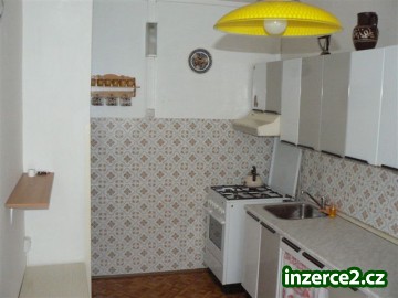Pronájem bytu 3+1 v Plzni_2 180590_2.jpg