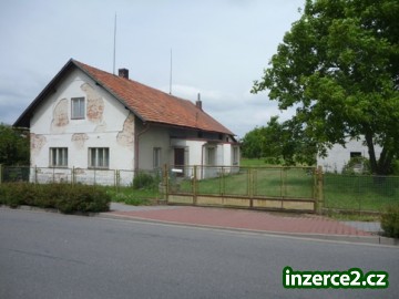 Rodinný dům v Dolních Ředicích_1 181630_1.jpg