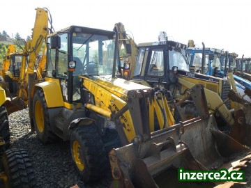 Traktorbagr MF 760_1 181856_1.jpg