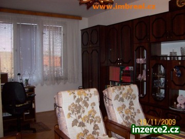 Prodej bytu 2+1 s lodžií, K. Vary, Stará Role_2 181861_2.jpg