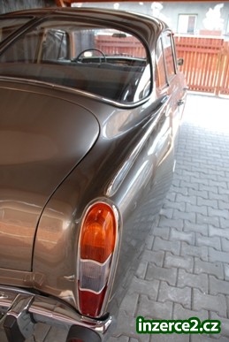 Tatra 603_2 183839_2.jpg