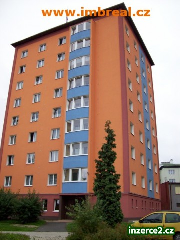 Prodej bytu 2+1 s lodžií, Nová Role, ul. Školní_2 184901_2.jpg