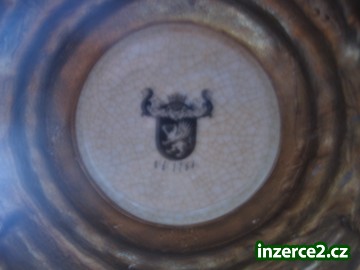 PORCELANOVA VAZA ZDOBENA BRONZEM_2 185276_2.jpg