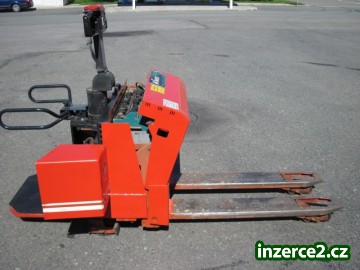 Nízkozdvižný vozík BT LT 2000 s plošinkou_1 185300_1.jpg