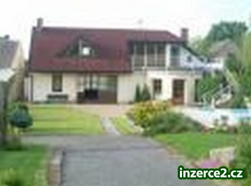 Prodej luxusního domu v obci Hořiněves_1 185658_1.jpg