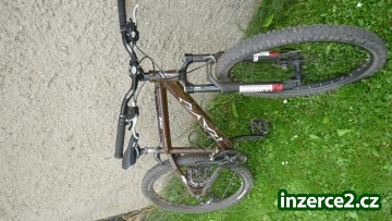 RAVO DIRT JUMP_1 186615_1.jpg