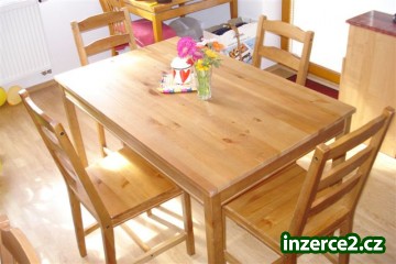 Prodam jídlení stůl Ikea+4 zidli_1 187841_1.jpg