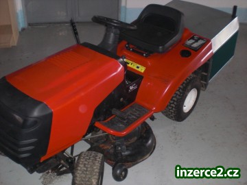 zahradní traktor MTD_2 189593_2.jpg
