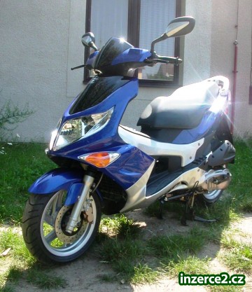 Prodáme Skútr G-Max 125:_2 1902_2.jpg