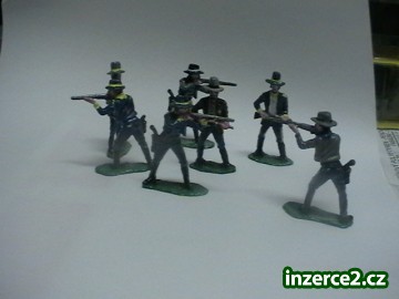 CÍNOV0 FIGURKY - vojáčci , indiáni, rytíři, pěchota i jízda_2 192124_2.jpg