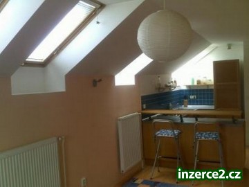 Pronájem bytu 1+kk v Blešně u Hradce Králové_2 195362_2.jpg