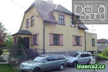 Dvougenerační, pěkný RD s rozlehlou zahradou a garáží_2 199183_2.jpg
