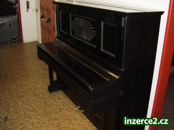 Prodám pianino jako nové_2 200436_2.jpg