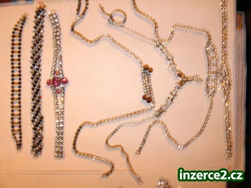 seriozní práce_1 200847_1.jpg