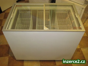 Mrazák prosklený pultový AHT - objem 225 litrů_1 202348_1.jpg