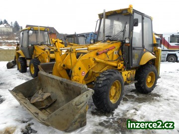 Traktorbagr JCB 2 CX_1 203730_1.jpg