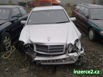 Prodám havarovaný Mercedes-Benz 210 E_1 205954_1.jpg