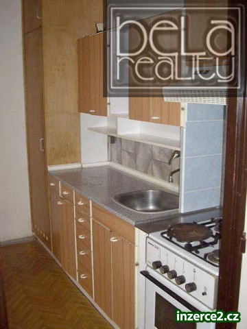 Zděný, zajímavý byt 3+1 v OV nedaleko centra HK_1 206539_1.jpg
