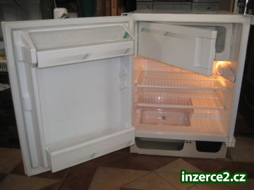 Lednice vestavná s mrazáčkem PRIVILEG ÖKO ENERGIESPARER (ELECTROLUX)_1 207233_1.jpg