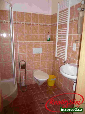 Nabízíme k pronájmu byt 1+kk v Kutné Hoře_2 207900_2.jpg