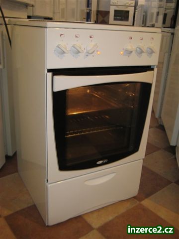 Sporák elektrický WELTEC - šíře 50 cm_2 208409_2.jpg