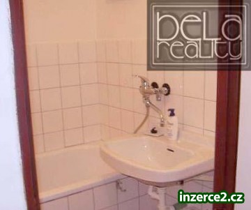Hezký, zděný byt 3+1 s balkonem nedaleko centra_2 210764_2.jpg
