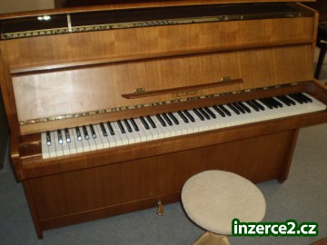 PIANINO PETROF_1 211350_1.jpg