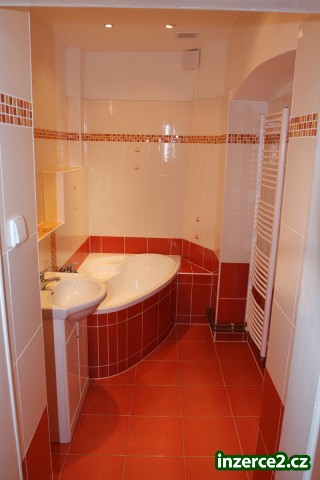 Nově zrekonstuovaný prostorný byt 3+1 - 118m²_2 213179_2.jpg