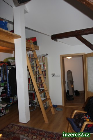 Podkrovní byt 2+1 po rekonstrukci_2 213180_2.jpg