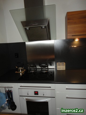 Kuchyňská linka_2 214393_2.jpg