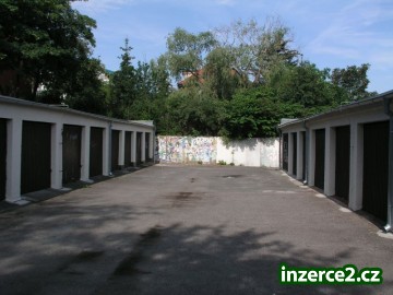 garáž v Praze 4_2 21473_2.jpg