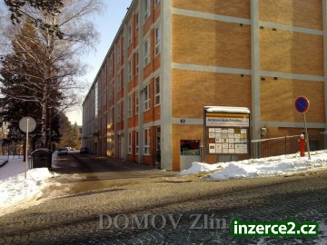 Pronájem kanceláře 48 m2 v centru Zlína_1 215357_1.jpg