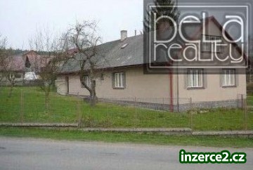 Prostorný RD 7+1 se zahradou na klidném místě_1 215735_1.jpg
