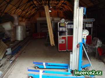 Zvedací materiálová mechanická plošina_2 216381_2.jpg