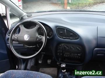 Nabízím rodinné auto Sharan kombi,_2 218830_2.jpg