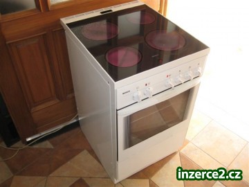 Sporák se sklokeramickou deskou BOSCH - šíře 50 cm_1 219482_1.jpg