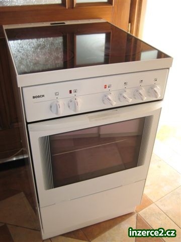Sporák se sklokeramickou deskou BOSCH - šíře 50 cm_2 219482_2.jpg