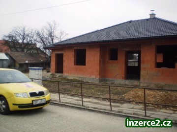 Prodej rozestavěného bungalovu 3+kk v dosahu MHD_1 221625_1.jpg