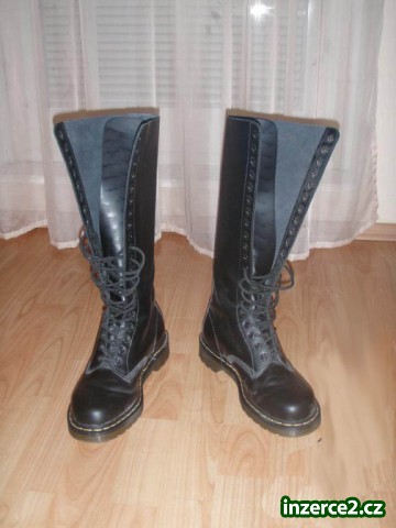 Prodám boty dr. martens vel. 39,černé 20 dírek_1 222330_1.jpg