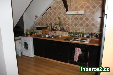Zrekonstruovaný podkrovní byt 2+1, Slovany, Úslavská ulice, Plzeň_1 223741_1.jpg