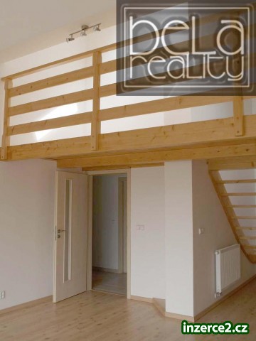 Pronájem luxusního bytu 3+1 (105 m2) s terasou v centru_2 225233_2.jpg