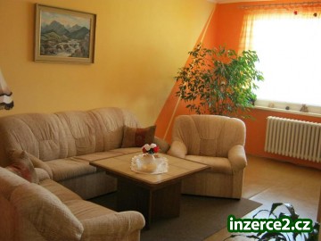 Světlý a prostorný byt 3+1 v Hradci Králové_1 229880_1.jpg