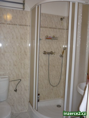 Pronájem zrekonstruovaného mezonetového bytu 1+1, Koterovská ulice, Slovany, Plzeň_2 229911_2.jpg