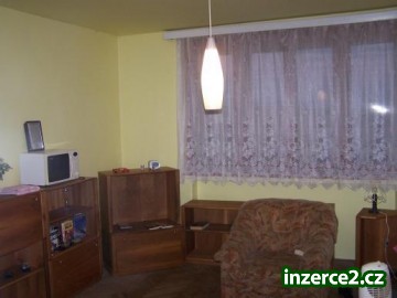 Pronájem bytu 2+kk v Chlumci nad Cidlinou_2 23133_2.jpg