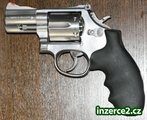 REVOLVER SW 686_1 231388_1.jpg