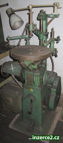 Pilovací stroj._1 232527_1.jpg