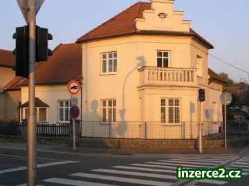 Pronájem komerční vily v Hradci Králové_1 233270_1.jpg